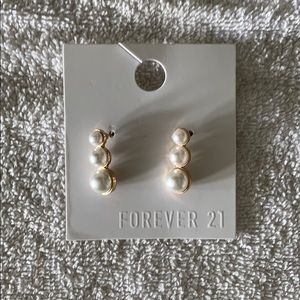 Pearl-like Earrings